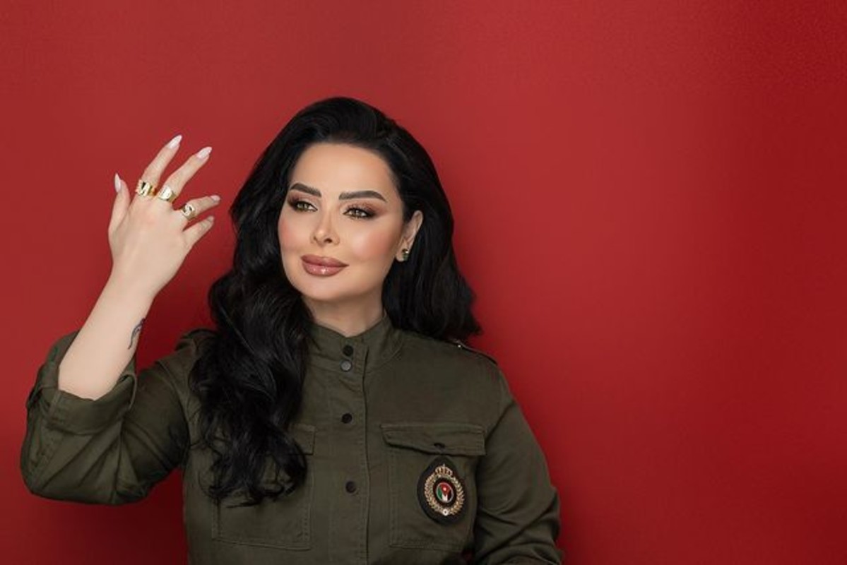 A touching romantic message from Diana Karazon to her husband.